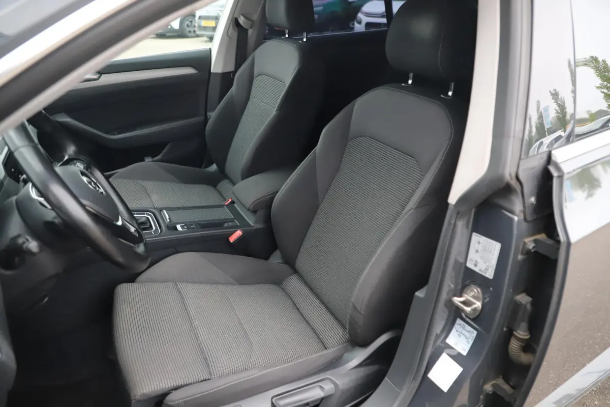 2.0 TDI DSG Automaat 150PK Navigatie Adaptive Cruise Lane Assist Parkeersensoren