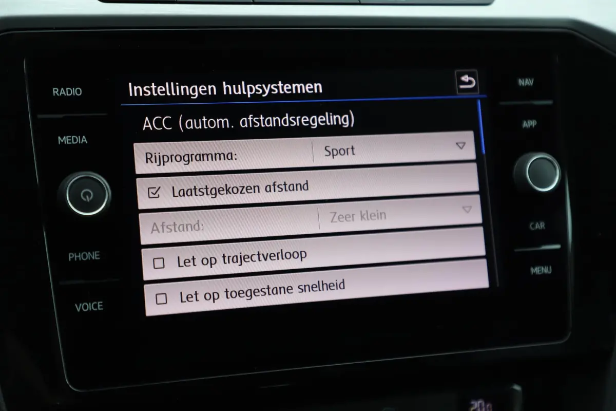 2.0 TDI DSG Automaat 150PK Navigatie Adaptive Cruise Lane Assist Parkeersensoren
