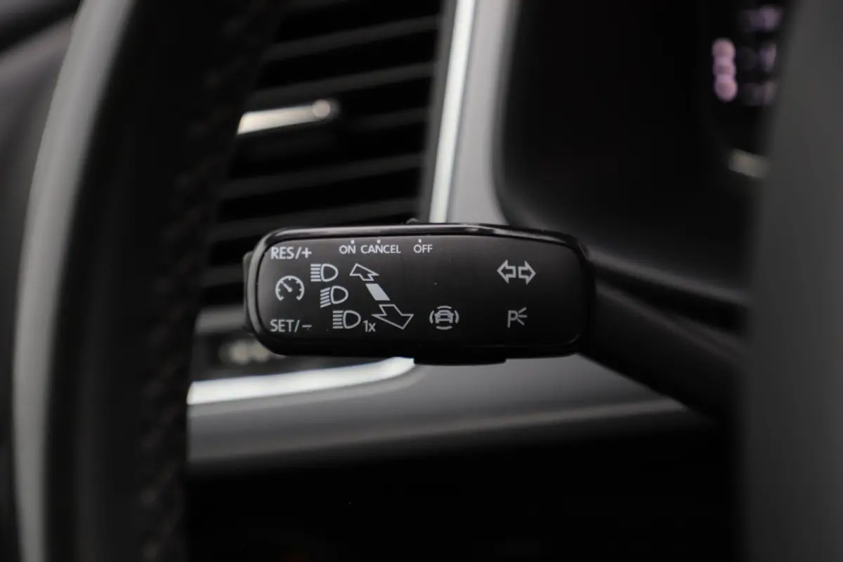 1.0 TSI Style Ultimate Edition Virtual Cockpit Full LED Beats Audio Navigatie Achteruitrijcamera Carplay Android Clima Stoelverwarming Cruise Control Lane Assist