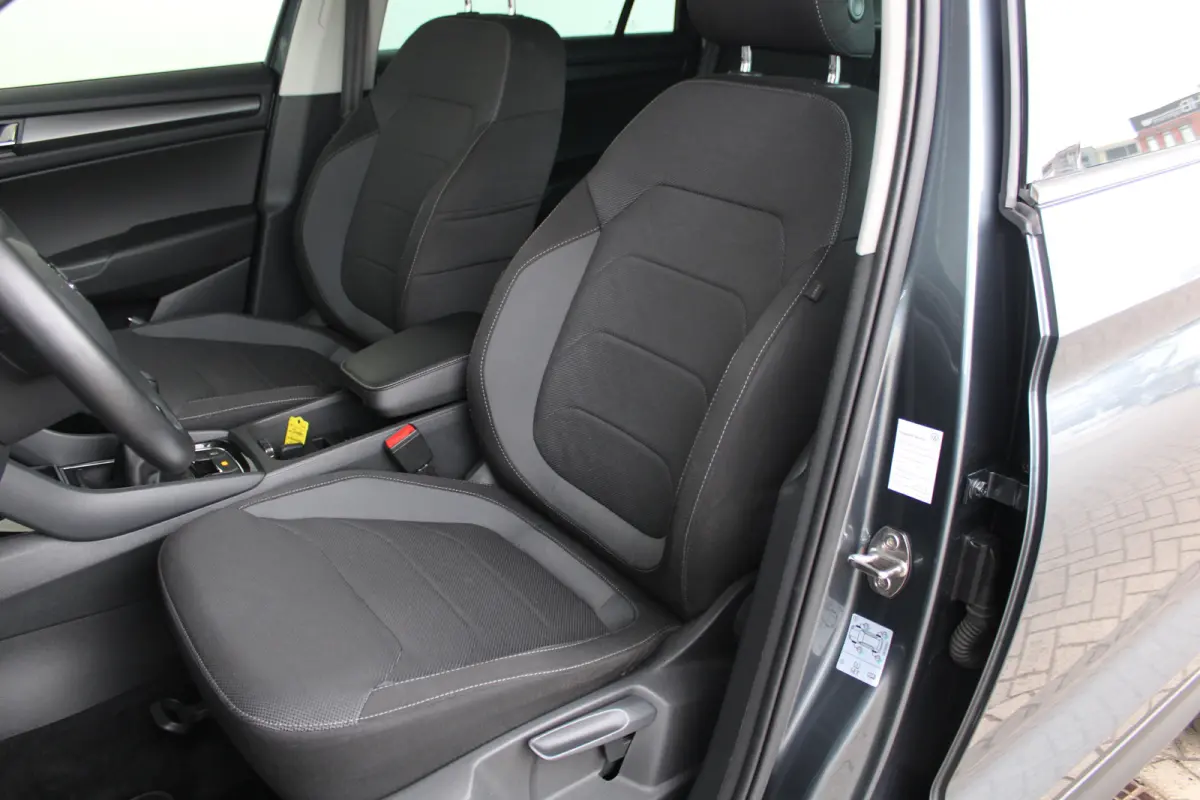 1.5 TSI Ambition Business | Apple Carplay/ Android Auto | Cruise control | LED koplampen | Climate control | Stoelverwarming |