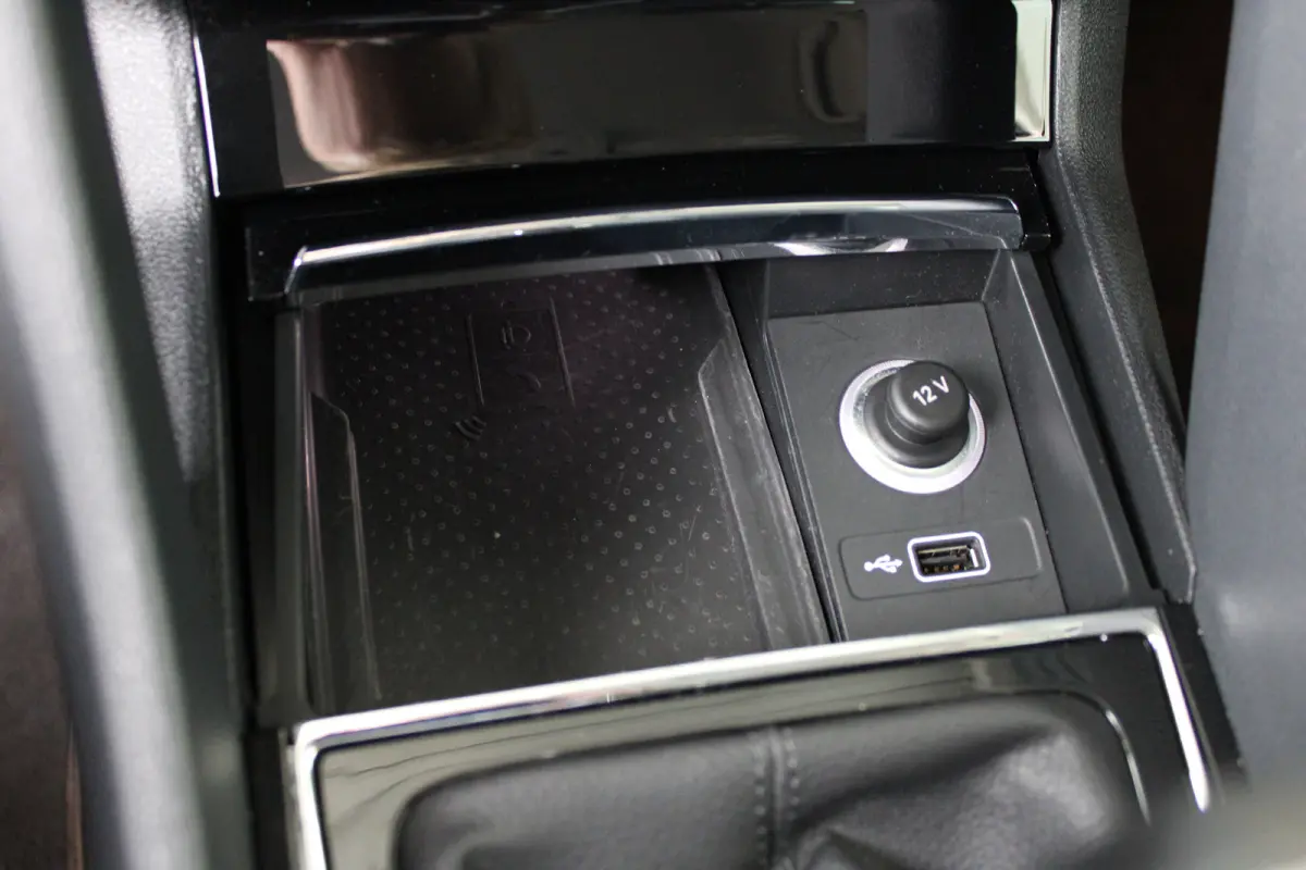 1.5 TSI Ambition Business | Apple Carplay/ Android Auto | Cruise control | LED koplampen | Climate control | Stoelverwarming |