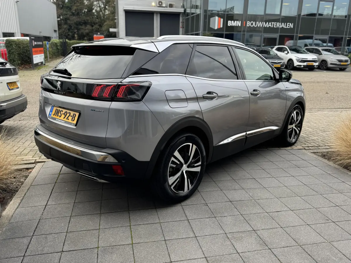 1.6 HYbrid4 300 GT I Panoramadak l 4x4