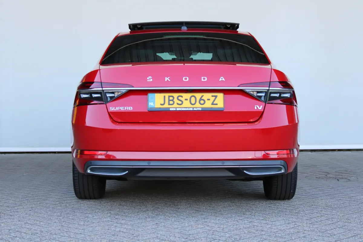 1.4 TSI iV Laurin & Klement | SOH 97%| Schuif-kanteldak | LED Matrix | Lederen bekleding | Memory seats |