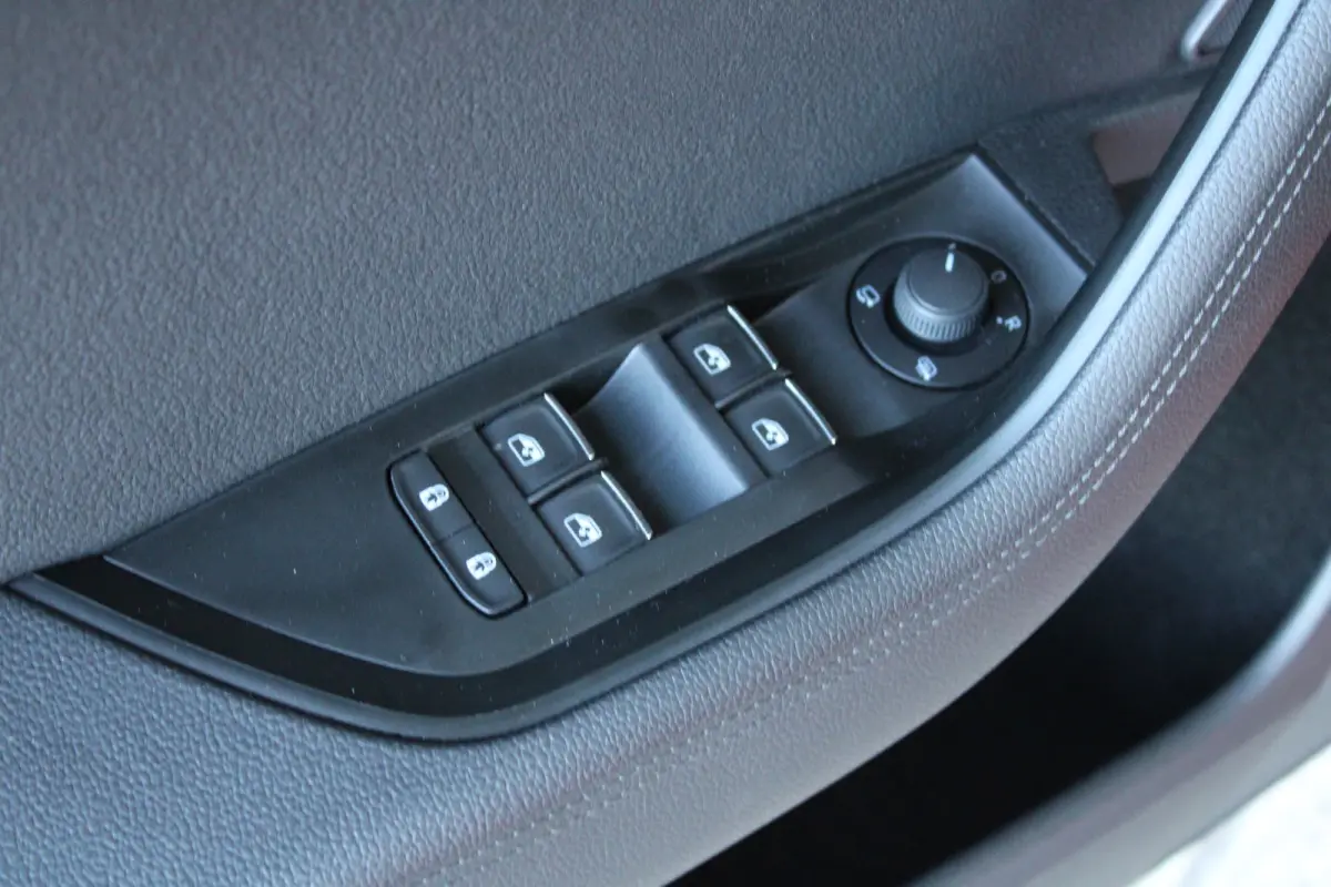 1.4 TSI iV Laurin & Klement | SOH 97%| Schuif-kanteldak | LED Matrix | Lederen bekleding | Memory seats |