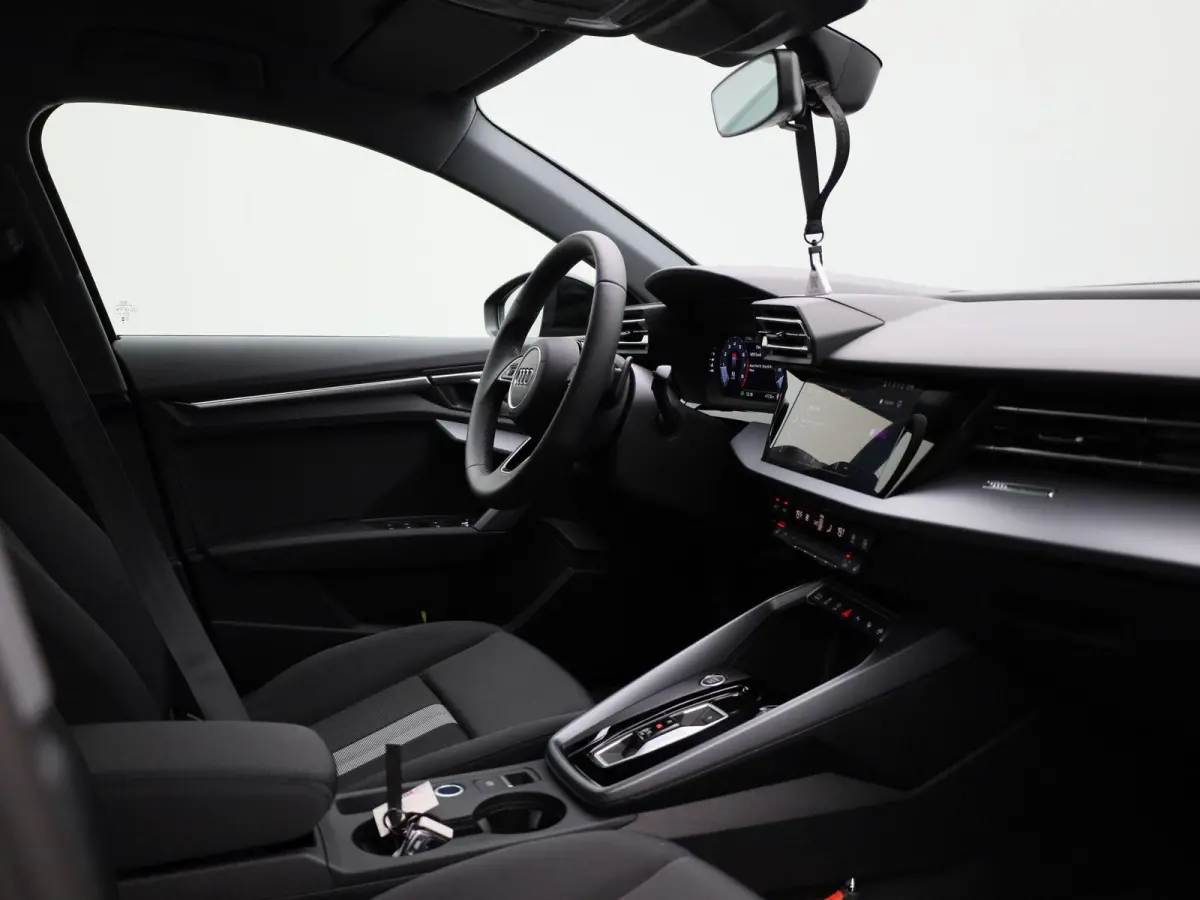 30 TFSI Pro Line 116 PK | Automaat | Audi Drive Select | Apple Carplay/Android Auto | Stoelverwarming | Bestuurdersstoel elekr. verstelbaar | Apple Carplay/Andriod Auto | 17" LM-Velgen | Par