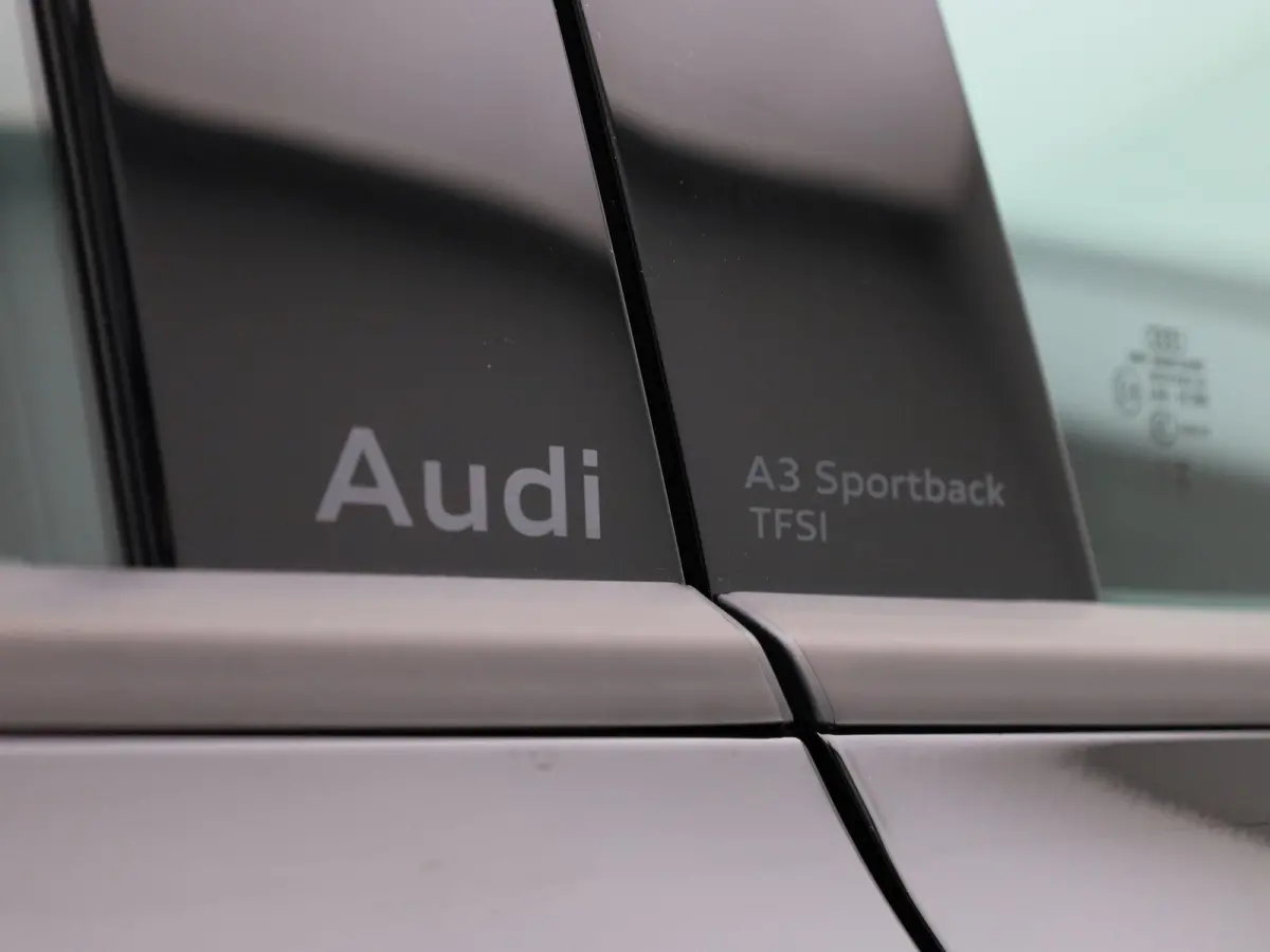 30 TFSI Pro Line 116 PK | Automaat | Audi Drive Select | Apple Carplay/Android Auto | Stoelverwarming | Bestuurdersstoel elekr. verstelbaar | Apple Carplay/Andriod Auto | 17" LM-Velgen | Par