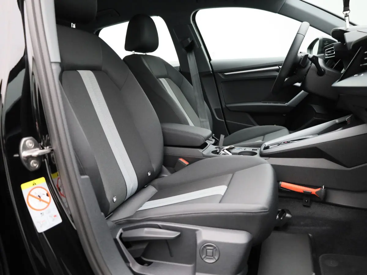 30 TFSI Pro Line 116 PK | Automaat | Audi Drive Select | Apple Carplay/Android Auto | Stoelverwarming | Bestuurdersstoel elekr. verstelbaar | Apple Carplay/Andriod Auto | 17" LM-Velgen | Par