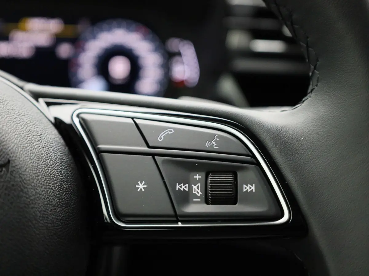 30 TFSI Pro Line 116 PK | Automaat | Audi Drive Select | Apple Carplay/Android Auto | Stoelverwarming | Bestuurdersstoel elekr. verstelbaar | Apple Carplay/Andriod Auto | 17" LM-Velgen | Par