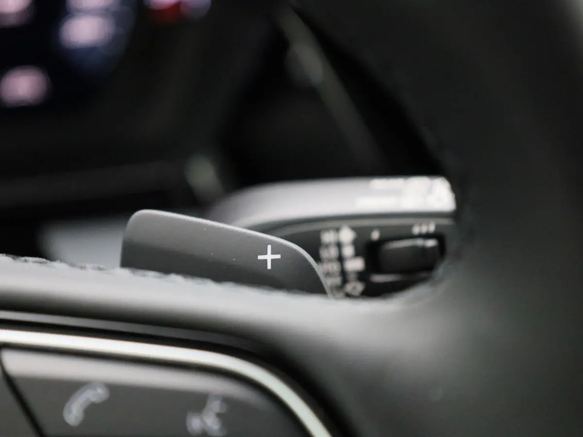30 TFSI Pro Line 116 PK | Automaat | Audi Drive Select | Apple Carplay/Android Auto | Stoelverwarming | Bestuurdersstoel elekr. verstelbaar | Apple Carplay/Andriod Auto | 17" LM-Velgen | Par