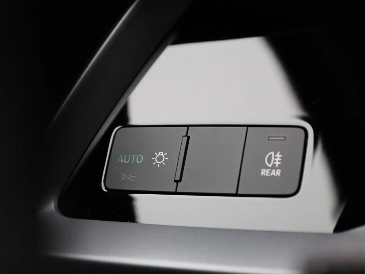 30 TFSI Pro Line 116 PK | Automaat | Audi Drive Select | Apple Carplay/Android Auto | Stoelverwarming | Bestuurdersstoel elekr. verstelbaar | Apple Carplay/Andriod Auto | 17" LM-Velgen | Par