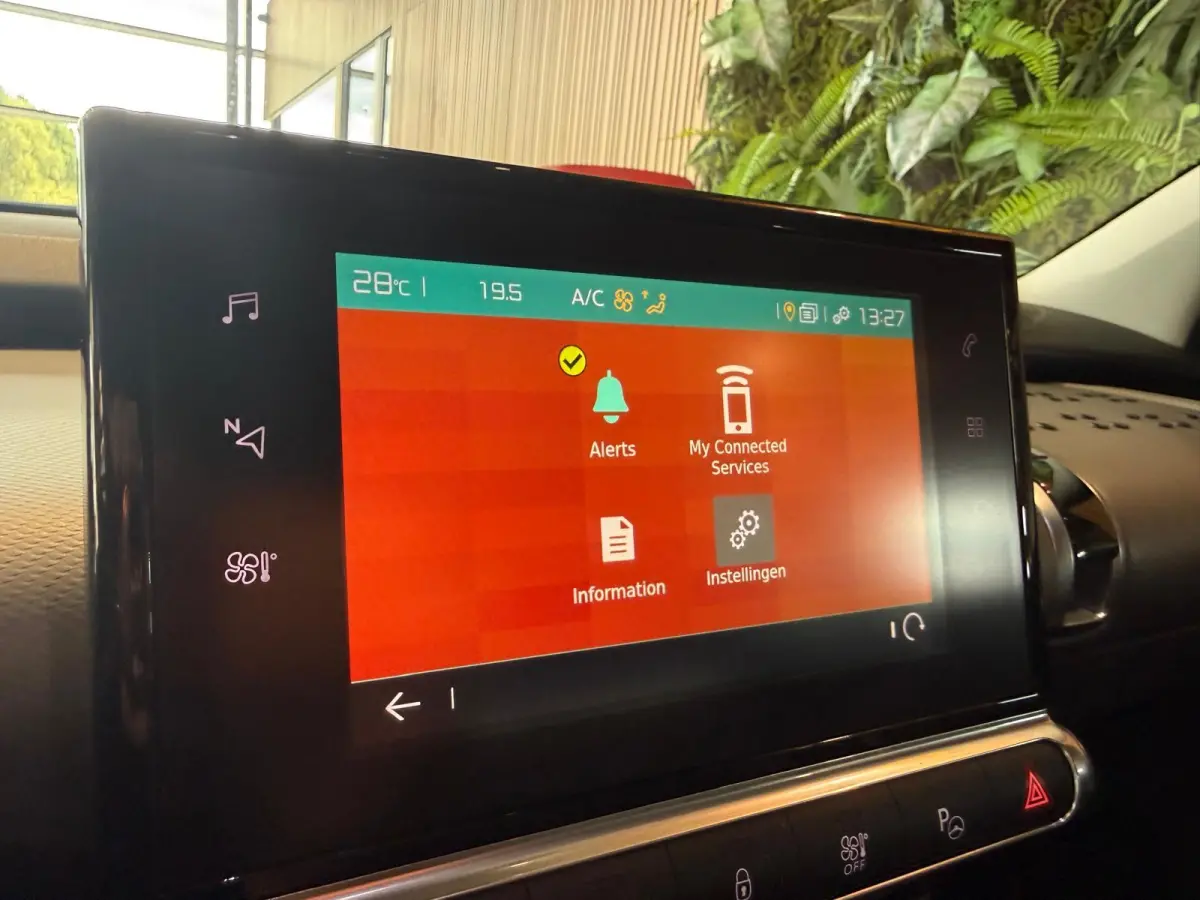 1.2 PureTech Shine Keyless camera trekhaak
