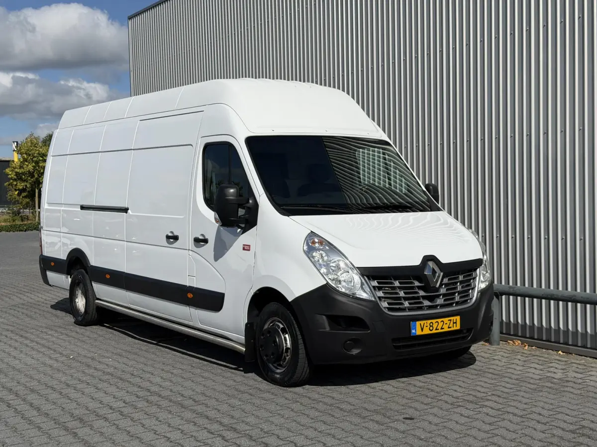 T35 2.3 dCi L4H3 DL*A/C*CRUISE*3-P*HAAK*3500KG*
