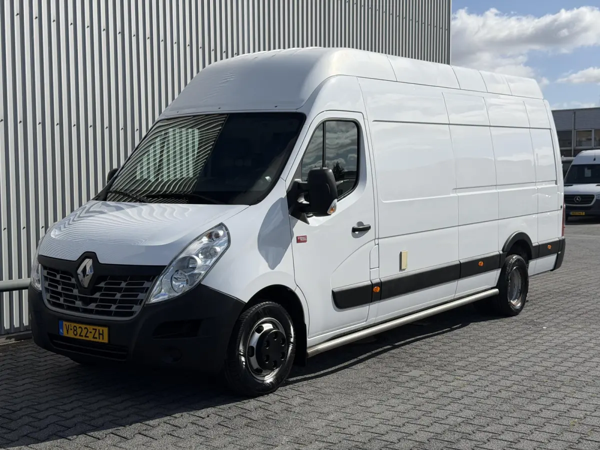 T35 2.3 dCi L4H3 DL*A/C*CRUISE*3-P*HAAK*3500KG*
