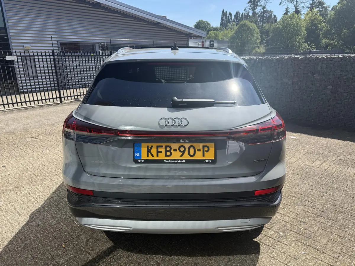 45 quattro S Edition Competition 82 kWh 286 PK | S-Line | Navigatie | Climate Control | Stoelverwarming | Cruise Control | Achteruitrijcamera | Parkeersensoren | Trekhaak | Panoramadak | Ele