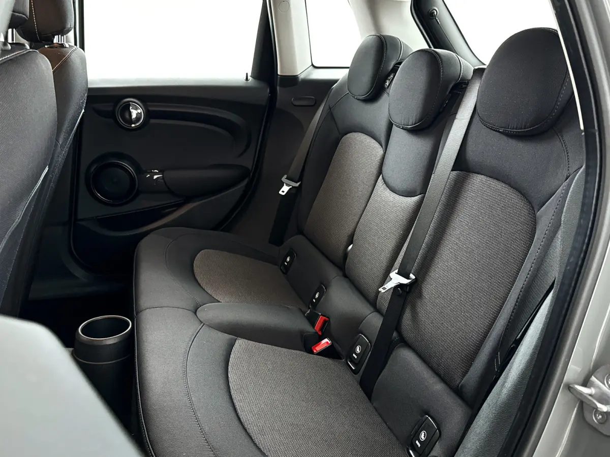 1.5 One First | Park assist | Airco | Cruise control