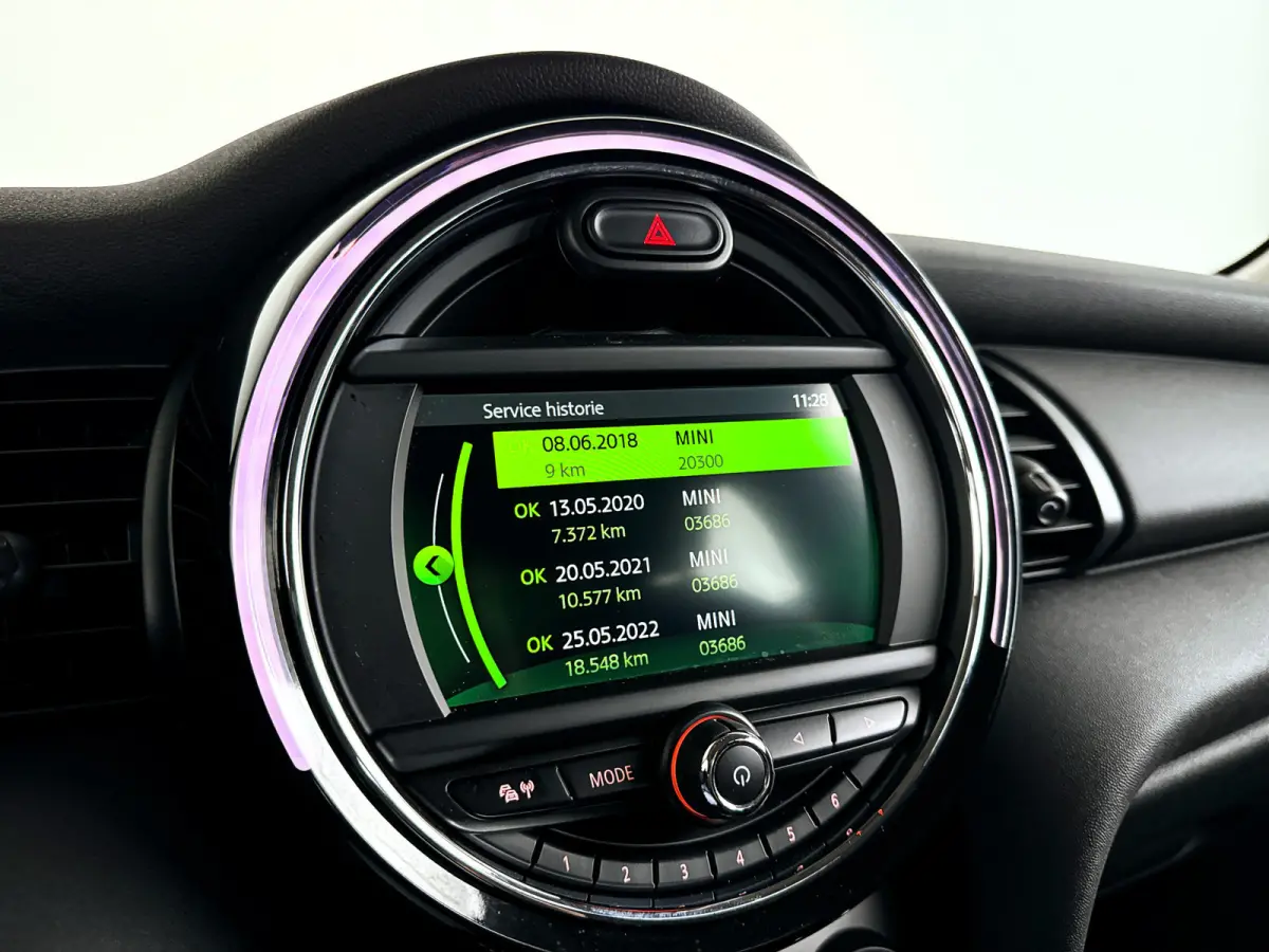 1.5 One First | Park assist | Airco | Cruise control