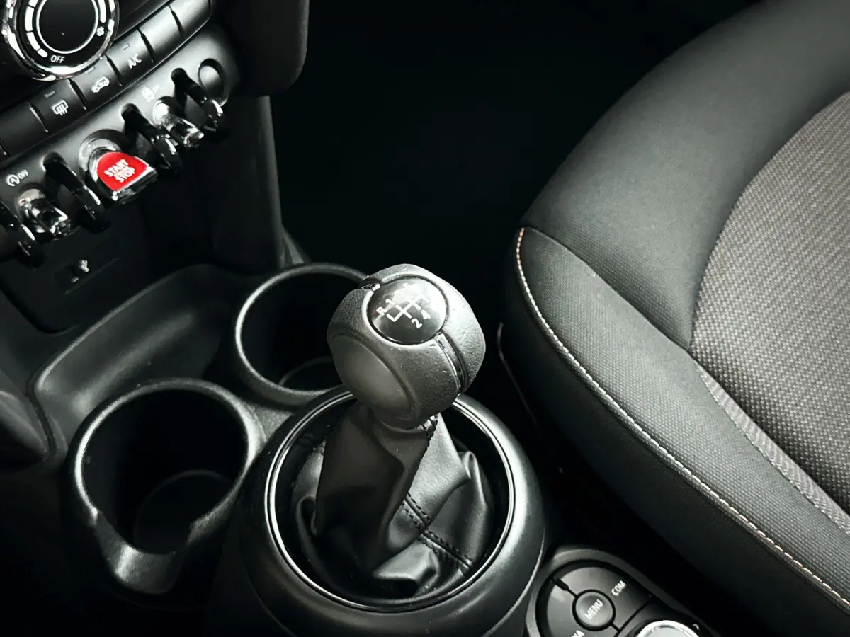 1.5 One First | Park assist | Airco | Cruise control