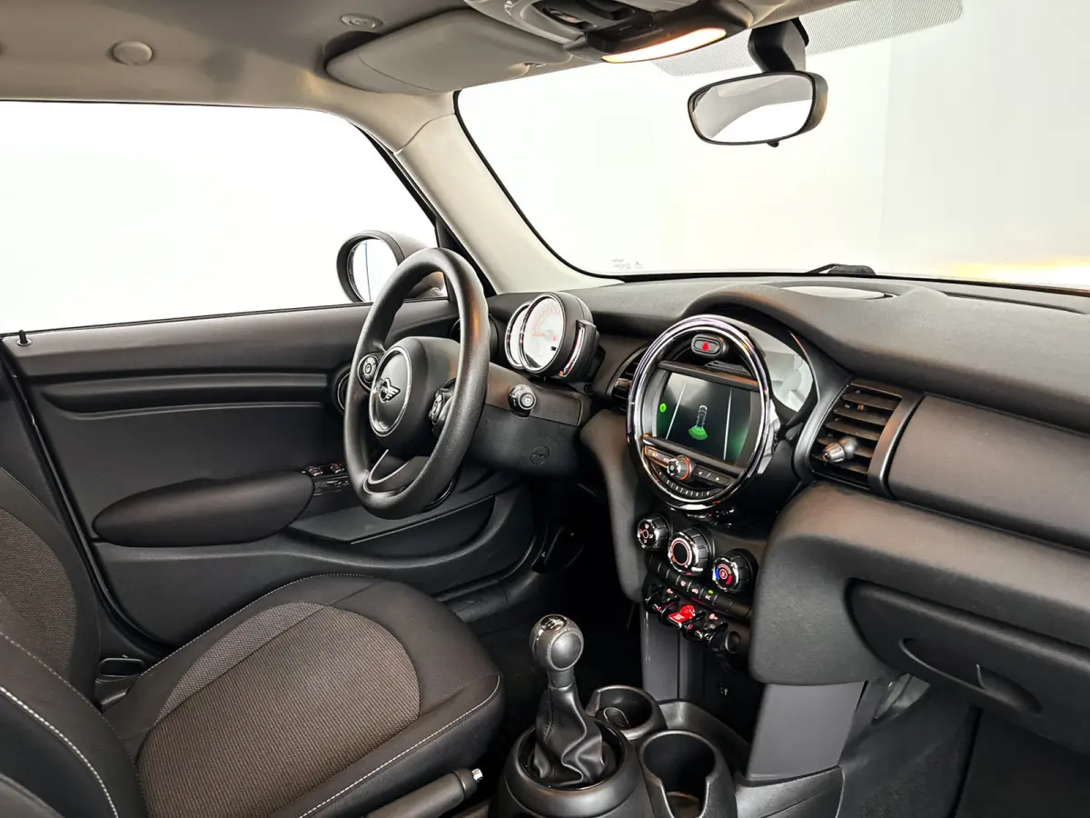 1.5 One First | Park assist | Airco | Cruise control