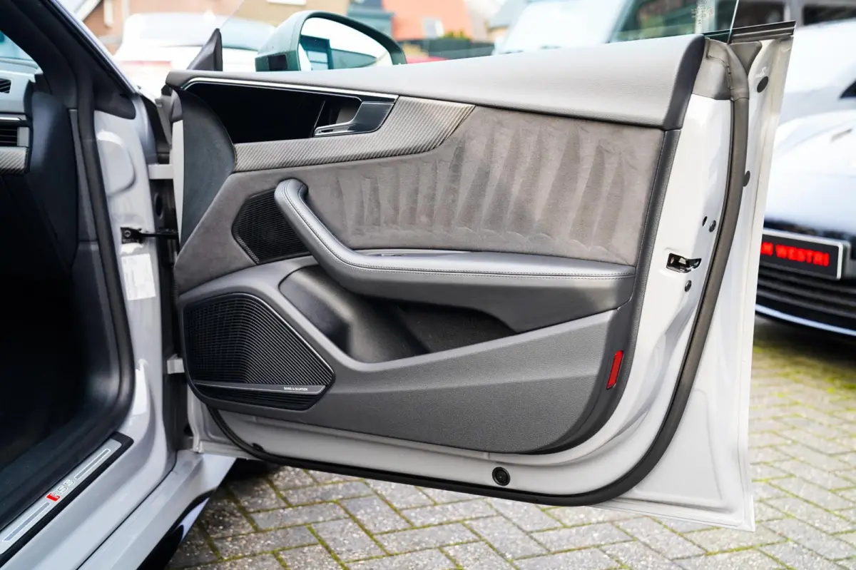 2.9 TFSI RS 5 Quattro Competition Plus | Kuipstoelen | Keramisch | Carbon | Nieuwstaat | HuD | Bang&Olufsen |