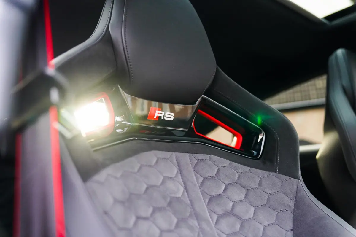 2.9 TFSI RS 5 Quattro Competition Plus | Kuipstoelen | Keramisch | Carbon | Nieuwstaat | HuD | Bang&Olufsen |