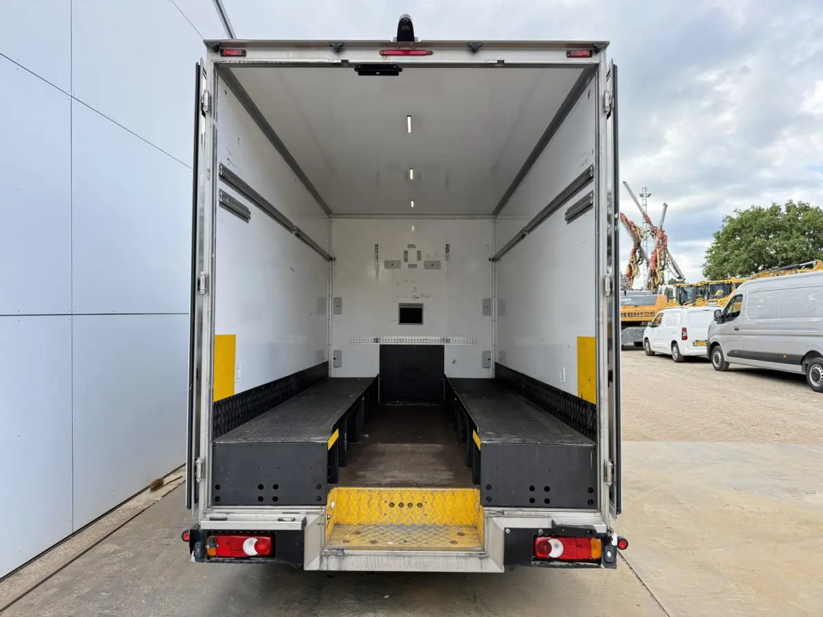 Plancher T35 2.3 DCI 150PK Lowliner Bakwagen Airco Cruise Control Camera Foodtruck Meubelbak Paardenwagen