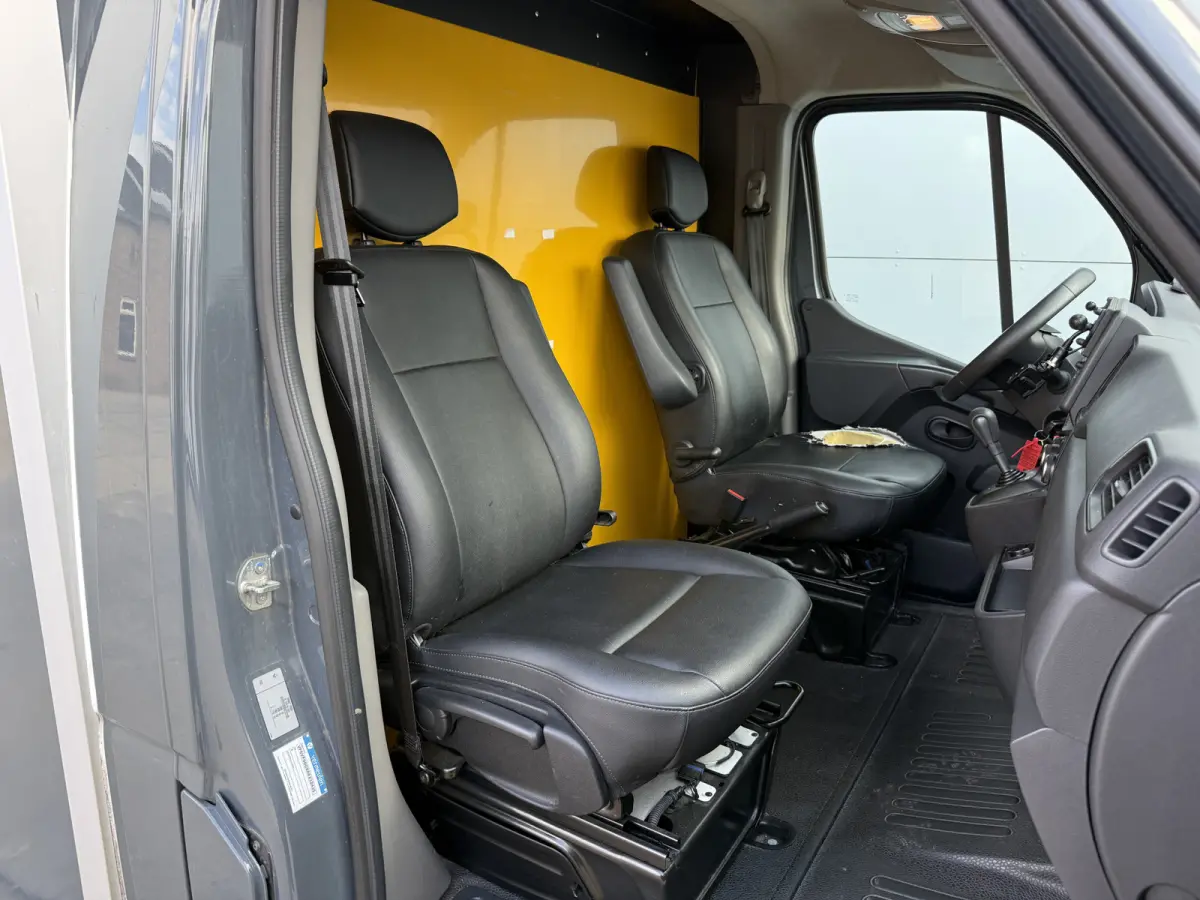 Plancher T35 2.3 DCI 150PK Lowliner Bakwagen Airco Cruise Control Camera Foodtruck Meubelbak Paardenwagen