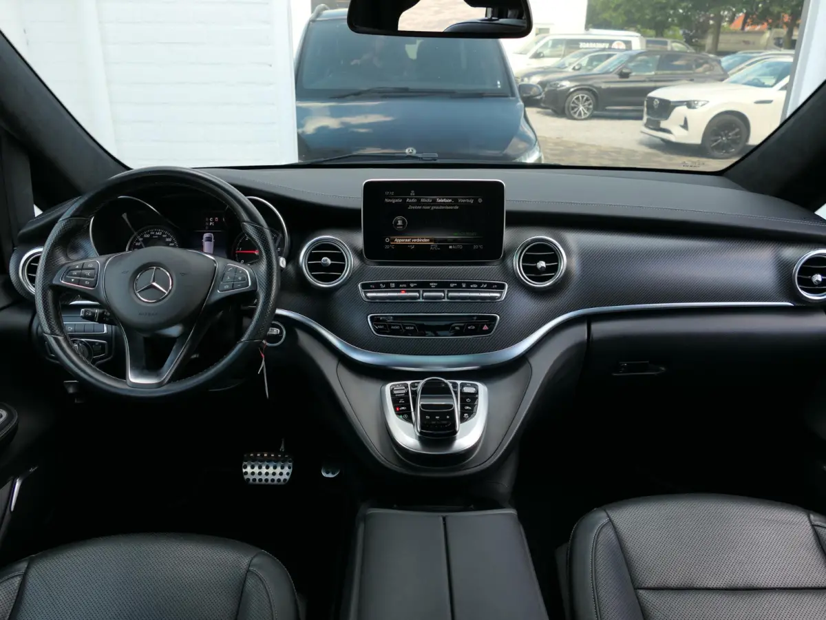 250d 4-MATIC Lang Exclusive | Panoramadak | 360°-camera | Standkachel | Burmester | Carbon interieur | Dodehoek detectie | Elektrische schuifdeuren + achterklep | ACC | Stoelventilatie V+A 