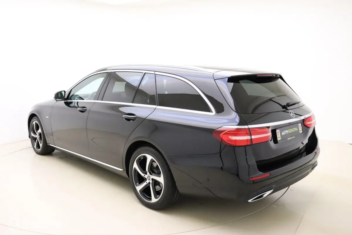 300 d Sport Edition|ADAPTIVE|TREKH