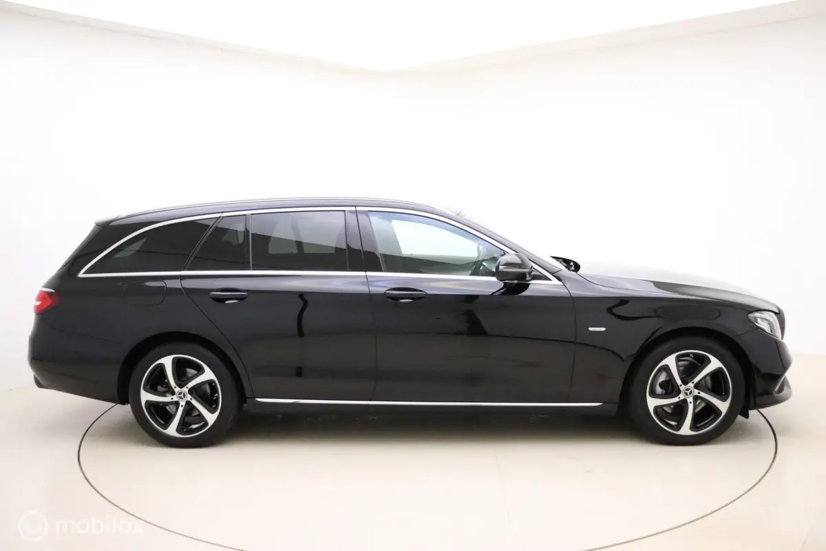 300 d Sport Edition|ADAPTIVE|TREKH