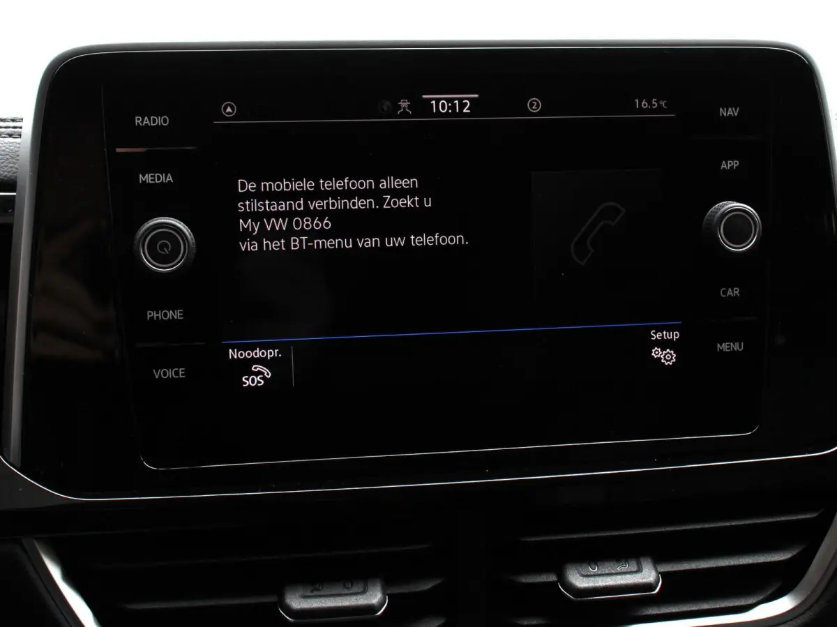1.5 TSI 150pk Automaat R-Line Edition Navigatie Apple Carplay/Android Auto Camera Climate Control Electrisch te openen achterklep Dab Verwarmbare stoelen