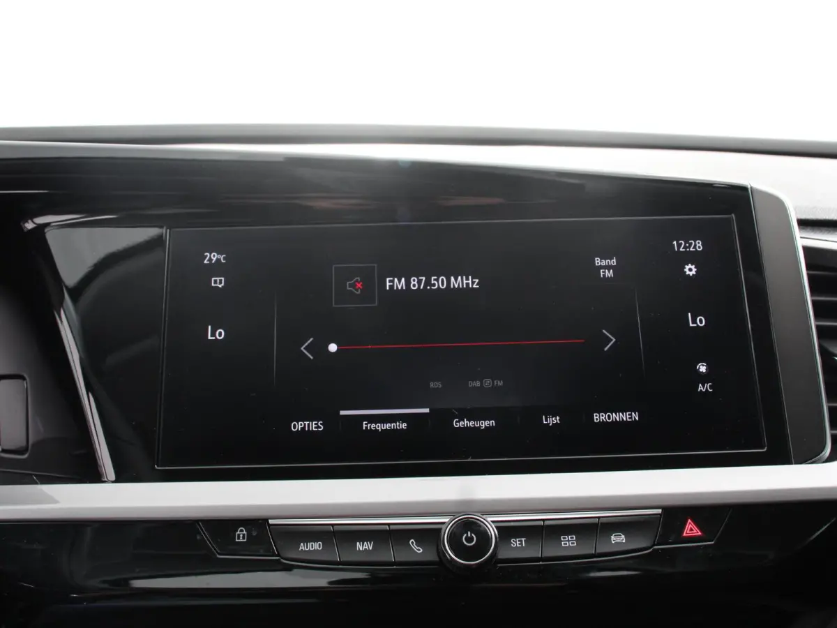1.2 Turbo GS Automaat Navigatie Apple Carplay/Android Auto Camera Parkeersensoren Adaptive Cruise Control Dodehoekdetectie Stoel-en stuurverwarming Climate Control Lichtmetalen velgen