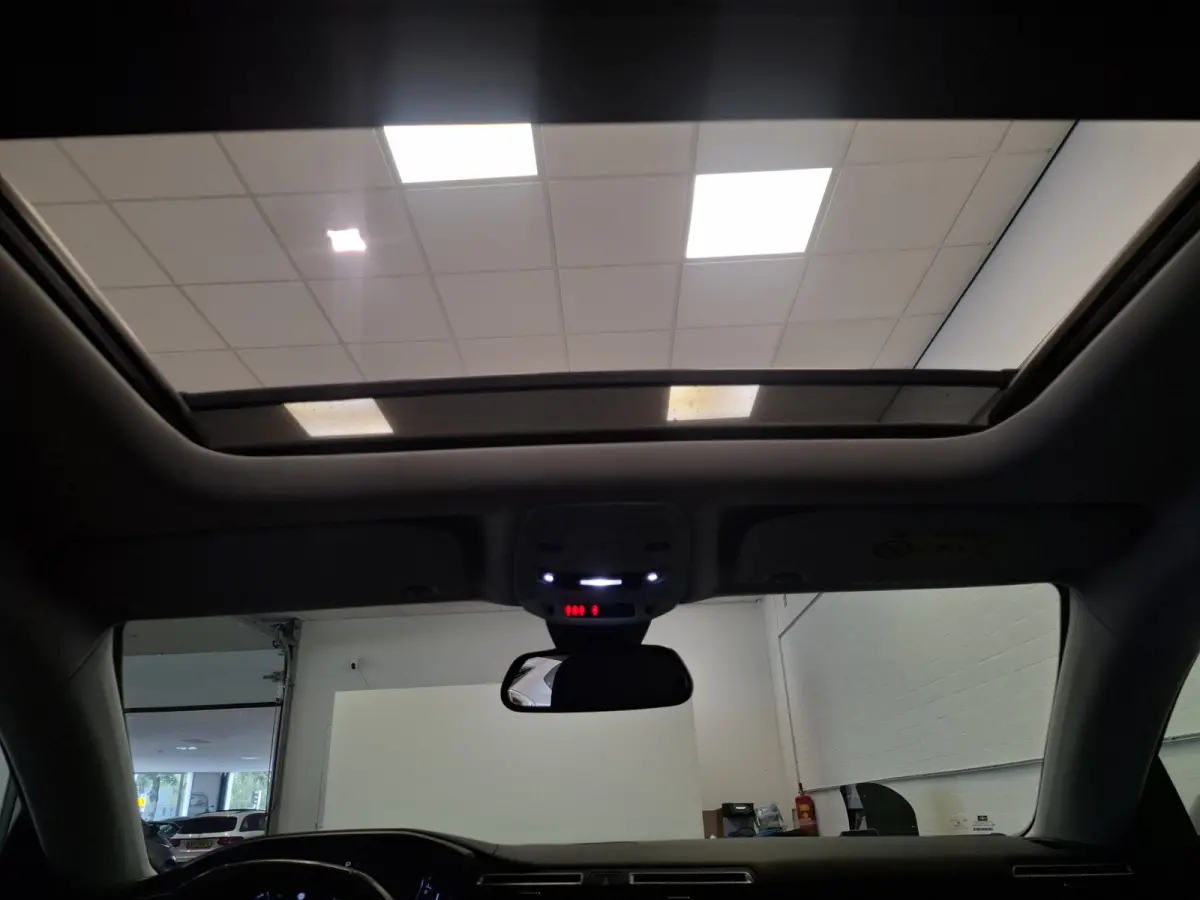 1.6 PureTech Blue Lease Active Schuif/kanteldak Camera Navi LED Mooi!