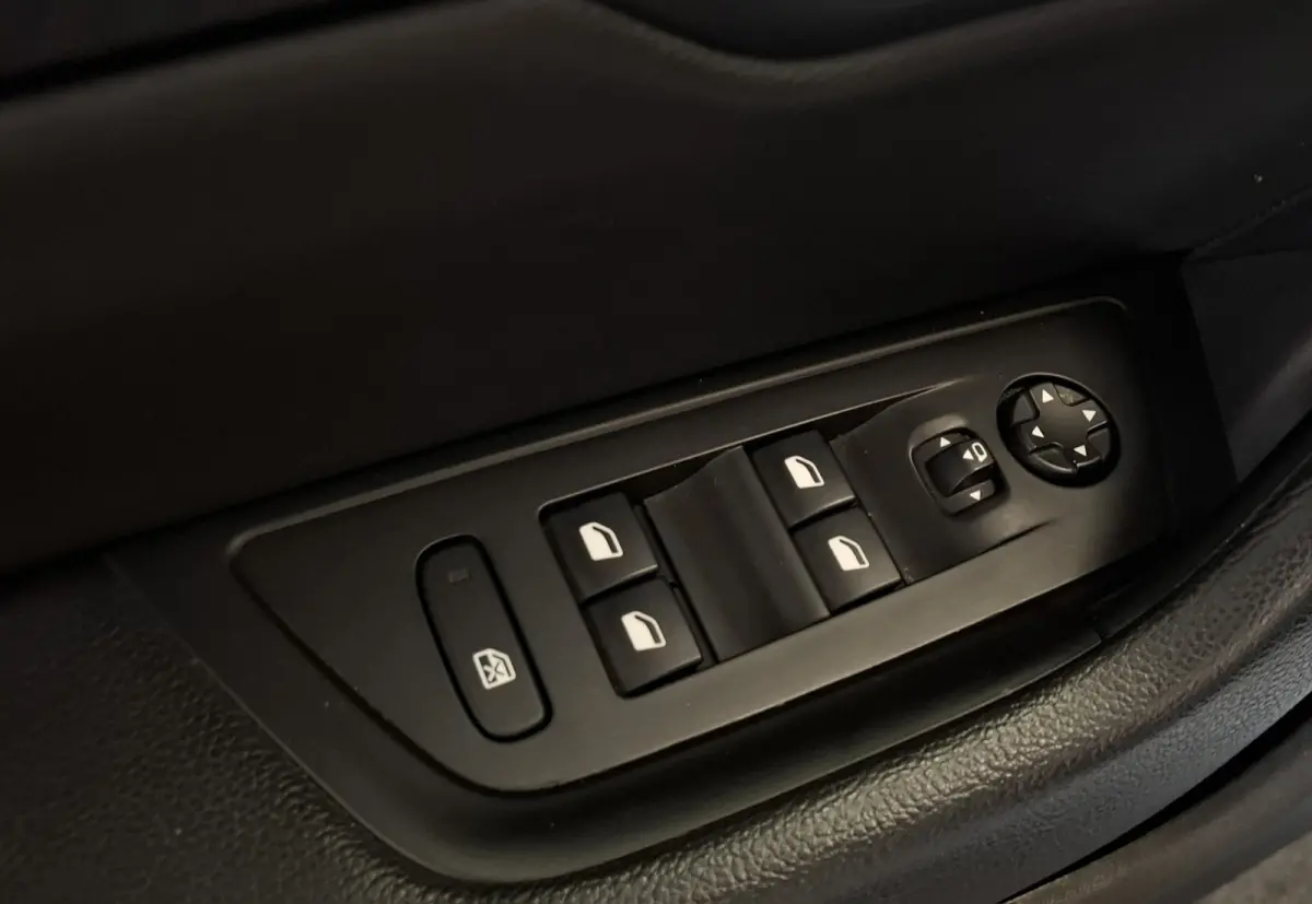 1.6 PureTech Blue Lease Active Schuif/kanteldak Camera Navi LED Mooi!