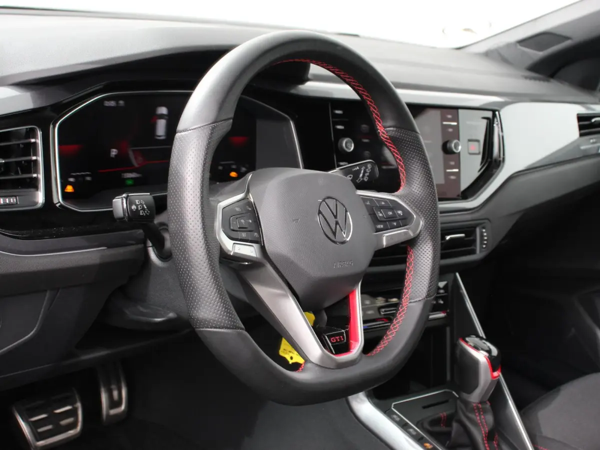2.0 TSI GTI 207pk Automaat Digitale Cockpit Navigatie Apple Carplay/Android Auto Climate Control Extra getint Glas Stoelverwarming Dab Led Adaptive Cruise Control