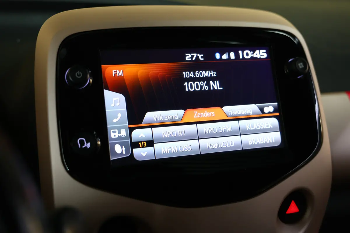 1.0 VTi Elle AVM CARPLAY NAVI CLIMA CAMERA CRUISE BT 2018