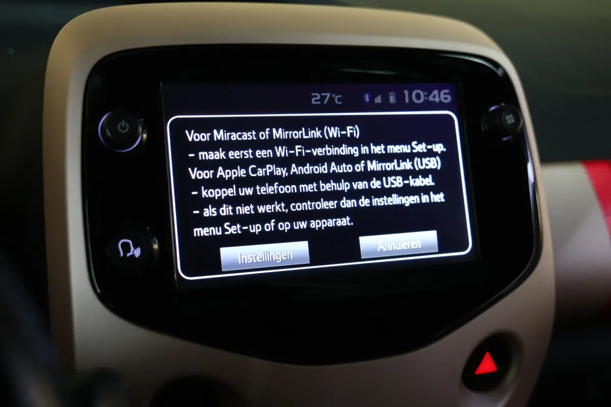 1.0 VTi Elle AVM CARPLAY NAVI CLIMA CAMERA CRUISE BT 2018