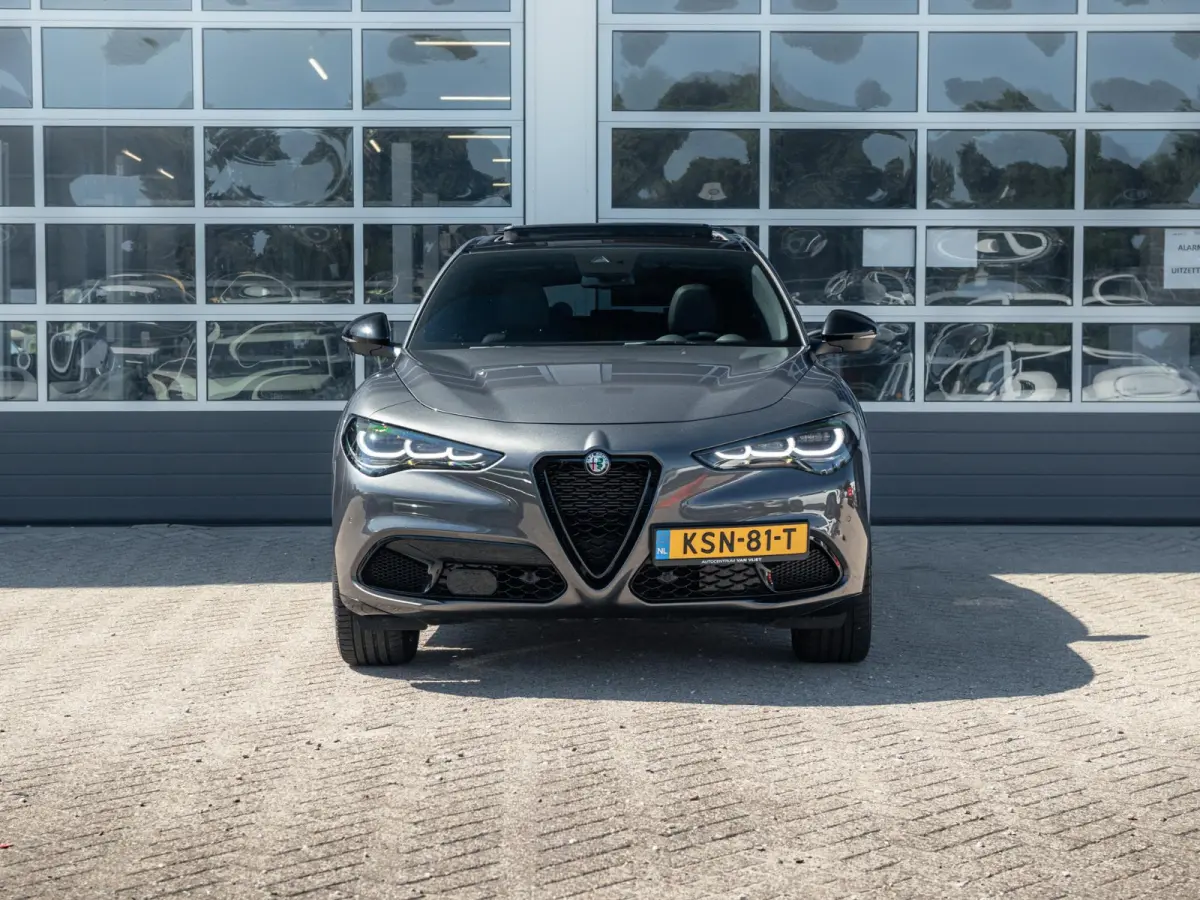 2.0 Turbo 280pk AWD Veloce | Schuif/Kanteldak | Harman Kardon | Adapt. Cruise | Matrix LED | Winter Pack | Apple Carplay
