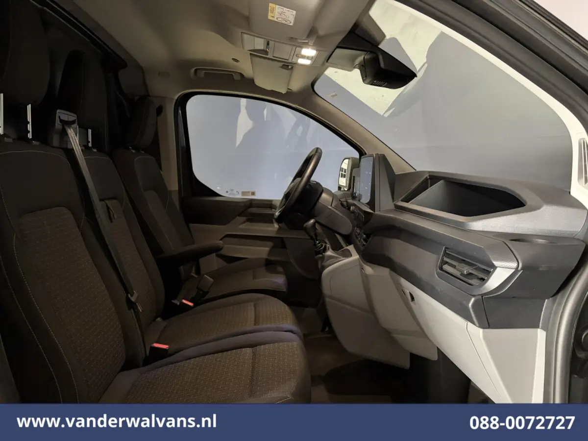 2.0 TDCI 136pk L1H1 Euro6 Airco | Camera | Navigatie | LED | Apple Carplay | Adaptieve Cruisecontrol Android Auto, Verwarmde voorruit, Stoelverwarming, Parkeersensoren, Bijrijdersbank, 2590k
