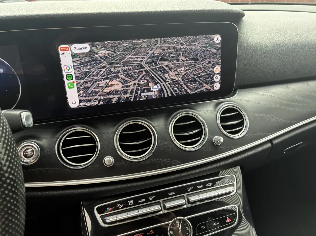 E200 Widescreen Head-up Cruise Led Nl Auto 2016 Nieuw Model Vol Opties Trekhaak Sfeerverlichting Comfortstoel(en) Camera Carplay Burmester instalatie
