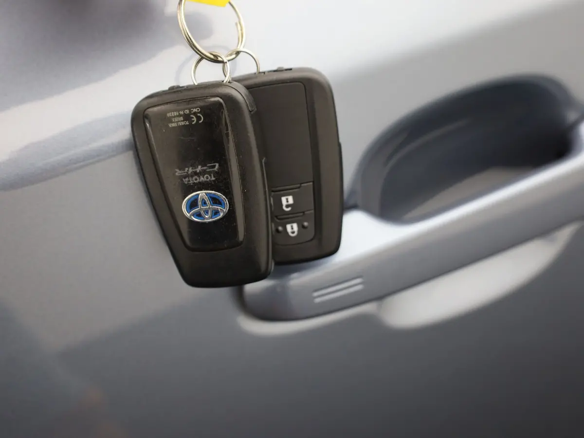 1.8 Hybrid Style | JBL | BSM | Keyless | Stoelverw. | PDC V&A | Prijs Rijklaar!!