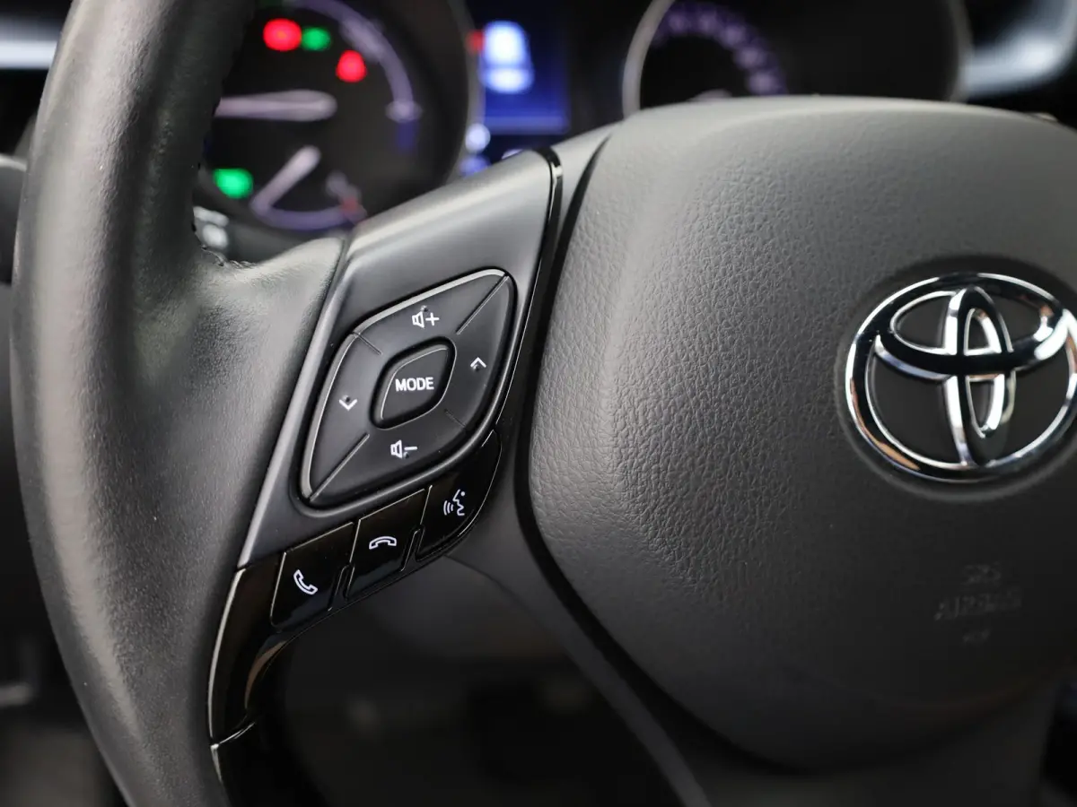1.8 Hybrid Style | JBL | BSM | Keyless | Stoelverw. | PDC V&A | Prijs Rijklaar!!