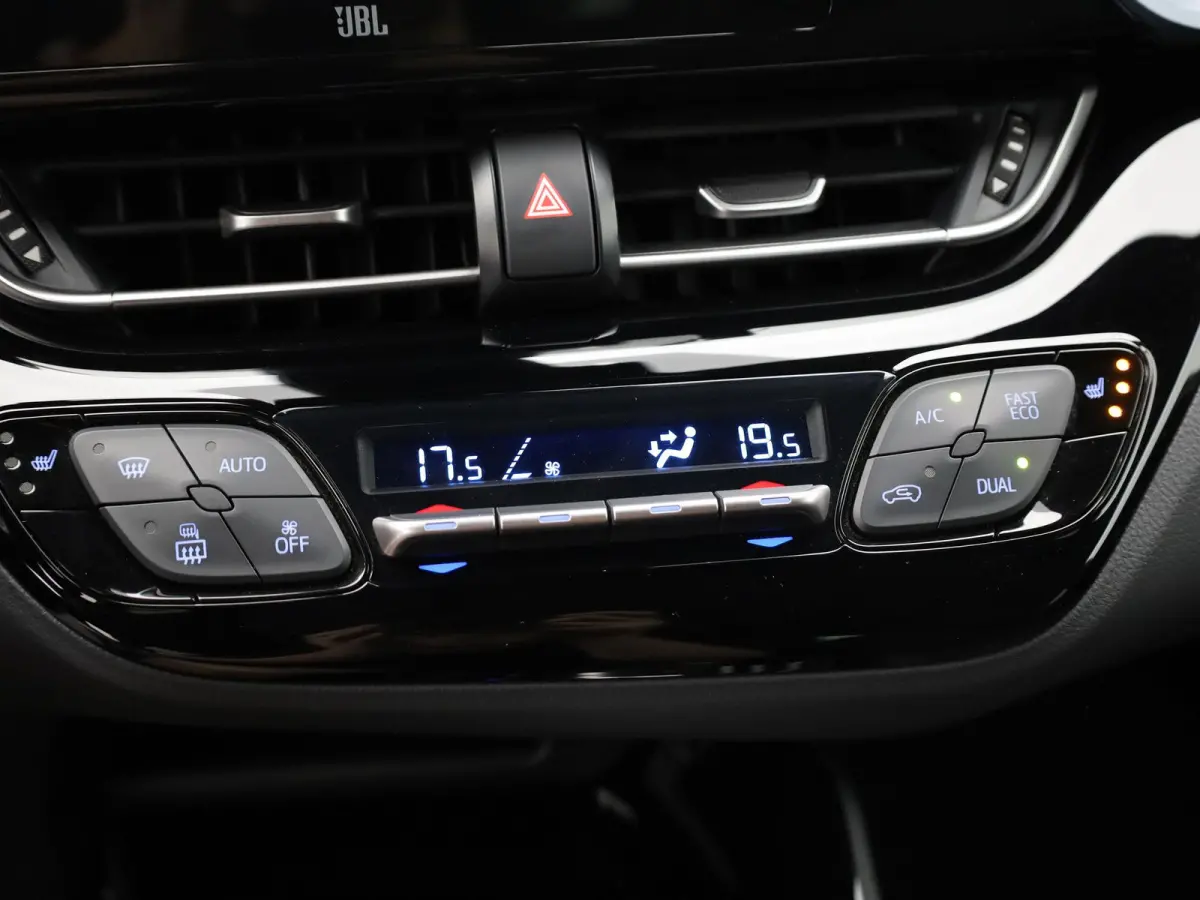 1.8 Hybrid Style | JBL | BSM | Keyless | Stoelverw. | PDC V&A | Prijs Rijklaar!!