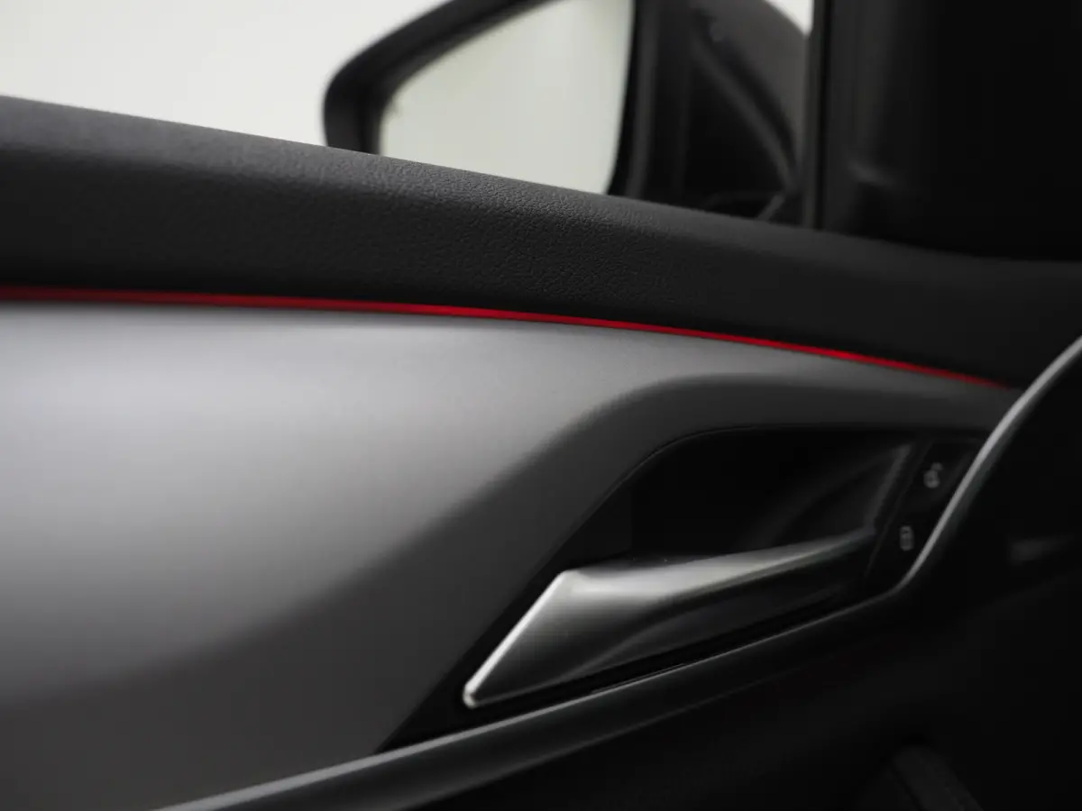 530e | Leder | Memory | Stoelventilatie | Adaptive Cruise | Camera | Sfeerlicht | Dodehoek