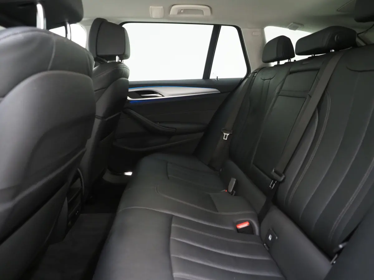 530e | Leder | Memory | Stoelventilatie | Adaptive Cruise | Camera | Sfeerlicht | Dodehoek
