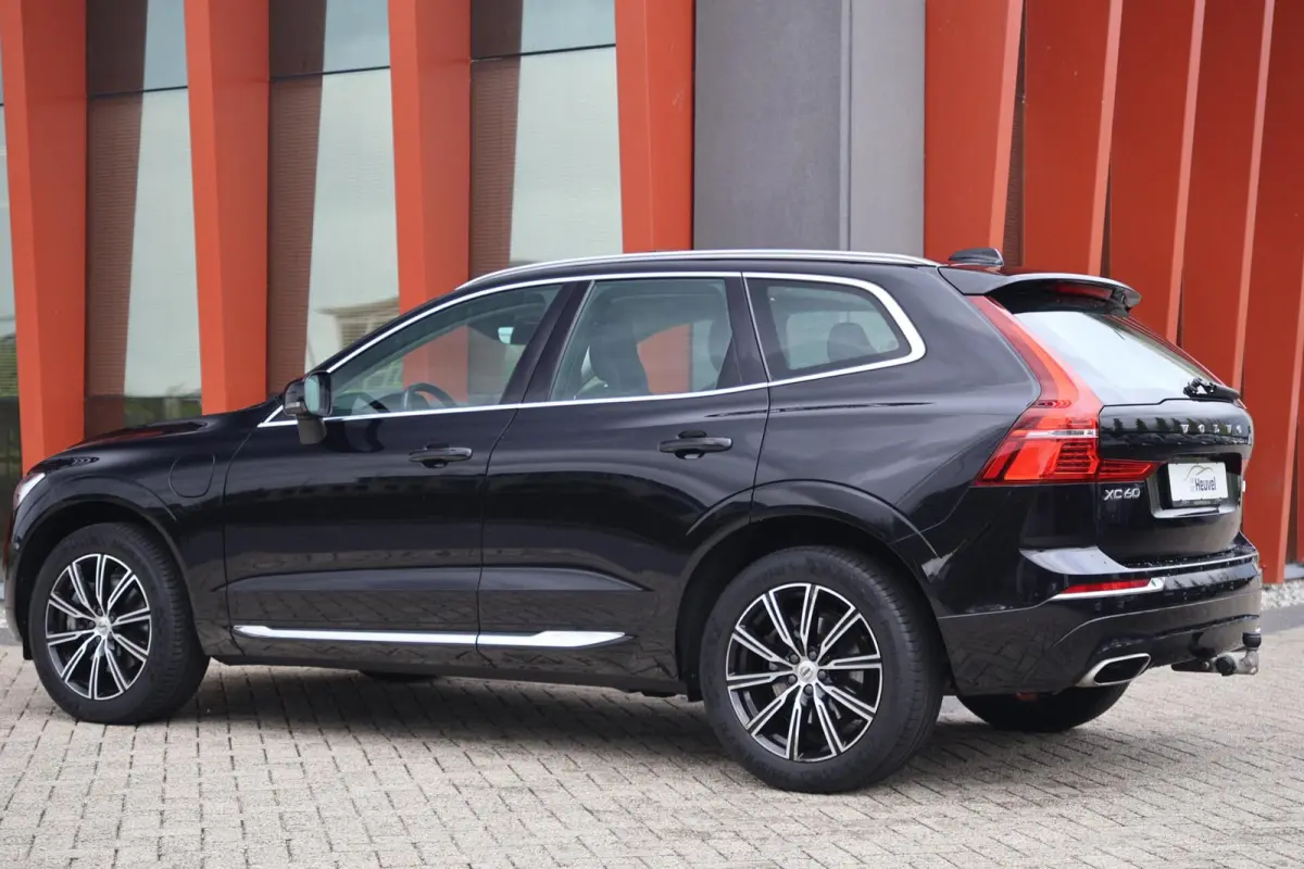 T6 Recharge AWD Inscription | Stoelverwarming | Trekhaak | Parkeercamera | Panoramadak | Pilot Assist | BLIS | Leder | Keyless