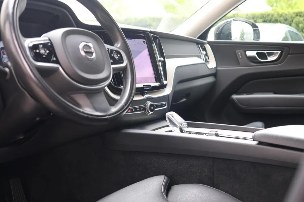 T6 Recharge AWD Inscription | Stoelverwarming | Trekhaak | Parkeercamera | Panoramadak | Pilot Assist | BLIS | Leder | Keyless
