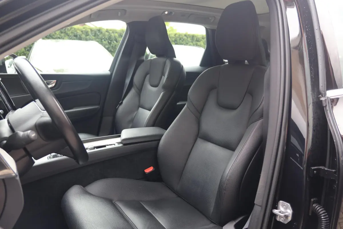 T6 Recharge AWD Inscription | Stoelverwarming | Trekhaak | Parkeercamera | Panoramadak | Pilot Assist | BLIS | Leder | Keyless