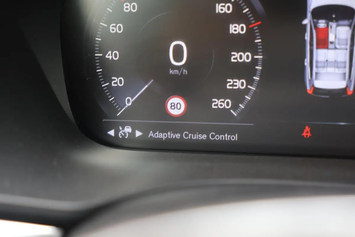 T6 Recharge AWD Inscription | Stoelverwarming | Trekhaak | Parkeercamera | Panoramadak | Pilot Assist | BLIS | Leder | Keyless