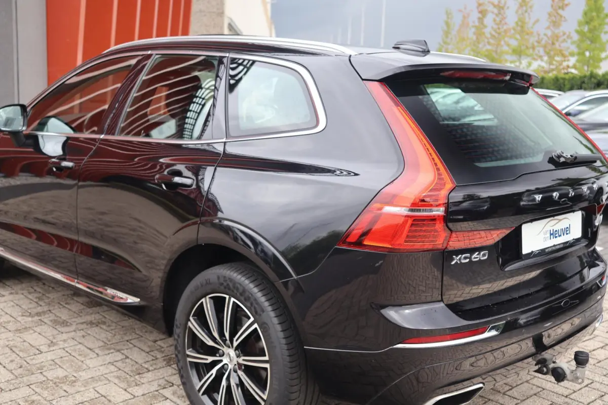 T6 Recharge AWD Inscription | Stoelverwarming | Trekhaak | Parkeercamera | Panoramadak | Pilot Assist | BLIS | Leder | Keyless