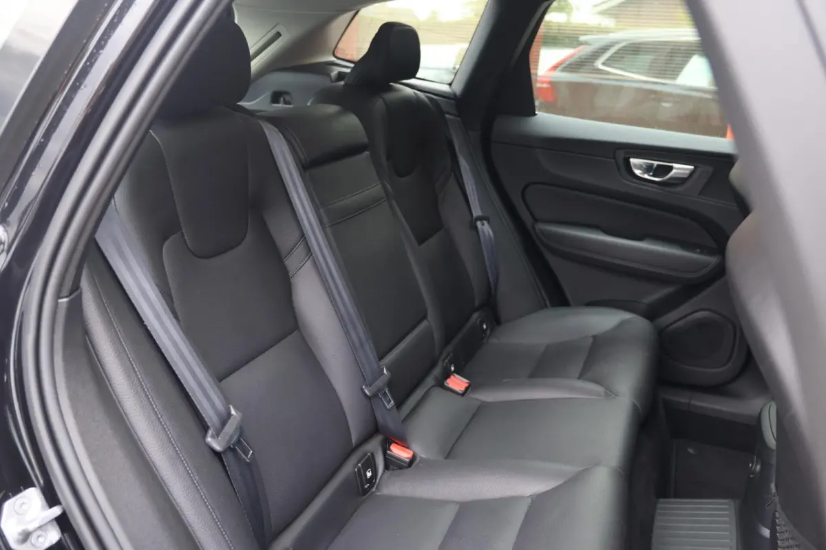 T6 Recharge AWD Inscription | Stoelverwarming | Trekhaak | Parkeercamera | Panoramadak | Pilot Assist | BLIS | Leder | Keyless